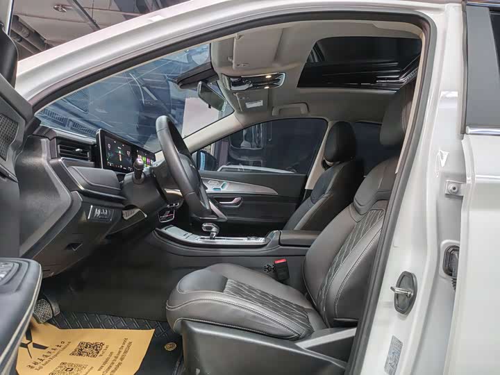 Jetour X70 Plus 2025 2025款 冠军版 1.5T DCT冠军MAX+ 7座