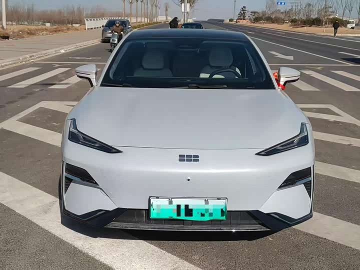 Geely Galaxy E8 2024 2024款 665km 后驱星舰 远航版