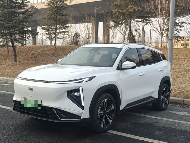 2025 Geely Galaxy L7