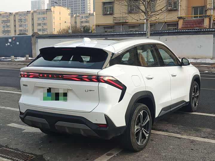 2025 Geely Galaxy L7