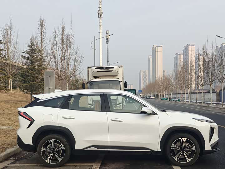 Geely Galaxy L7 2025 2025款 EM-i 115km 探索+版