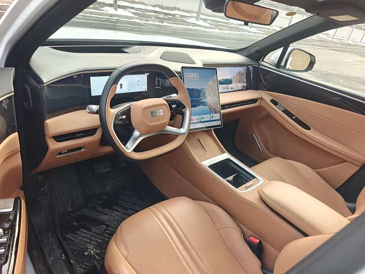 Geely Galaxy L7 2025 2025款 EM-i 115km 探索+版