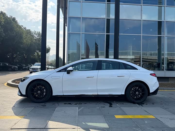 Mercedes-Benz EQE 2022 2022款 350 先锋版