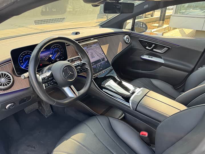 Mercedes-Benz EQE 2022 2022款 350 先锋版