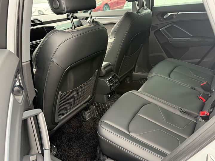 Audi Q3 2024 2024款 40 TFSI 时尚动感型