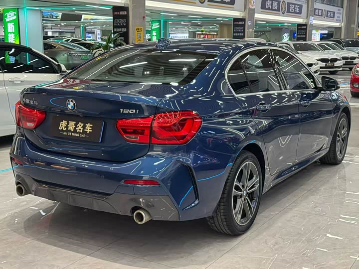 BMW 1 Series 2023 2023款 120i M运动版
