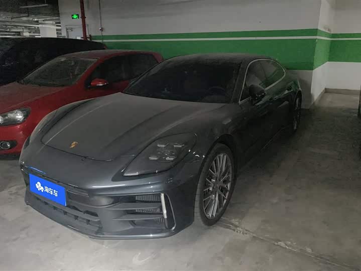 Porsche Panamera 2024 2024款 Panamera 4 行政加长版 2.9T