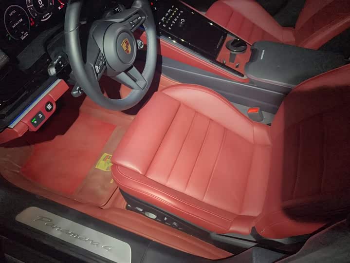 Porsche Panamera 2024 2024款 Panamera 4 行政加长版 2.9T