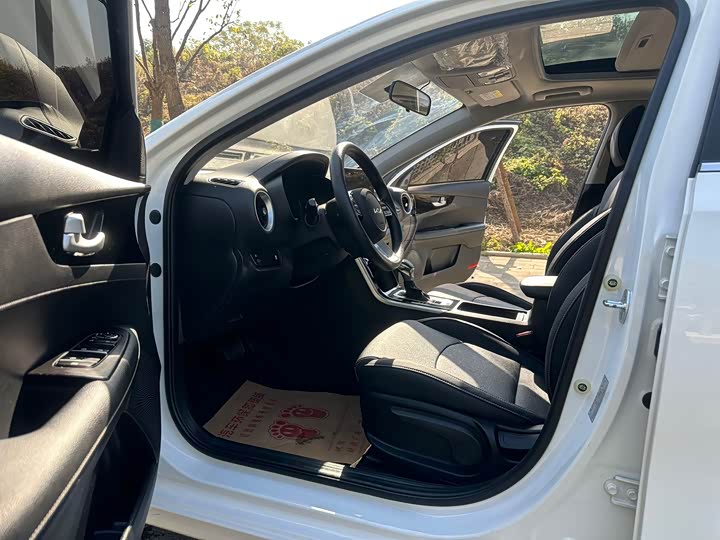 Kia K3 2021 2021款 1.5L CVT时尚版