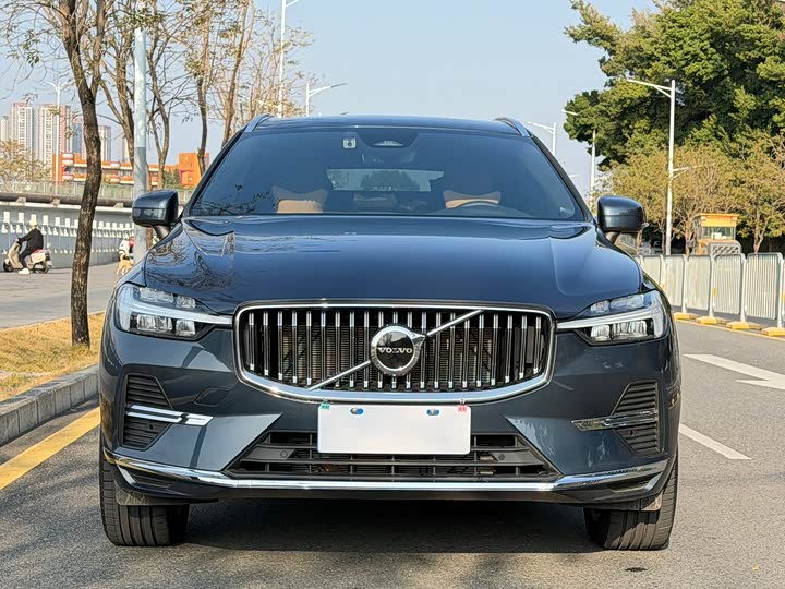 Volvo XC60 2025 2025款 B5 四驱智远豪华版