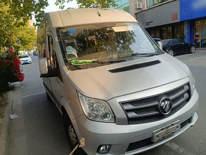 Foton Tuyano 2022 2022款 2.0T手动吉象多功能长轴中顶后单胎7/9座4F20TC3