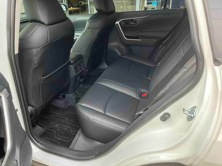 Toyota RAV4 2024 2024款 2.0L CVT两驱都市版