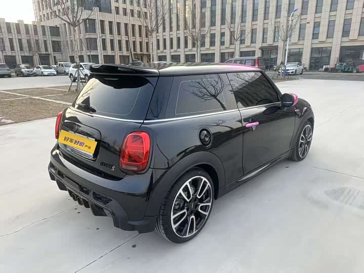 Mini Cooper 2024 2024款 452km COOPER SE 赛车手