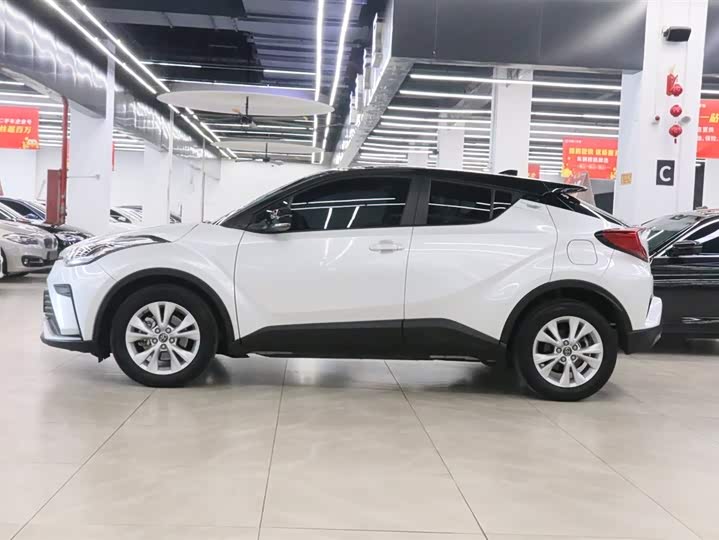 Toyota Izoa 2021 2021款 2.0L 奕享版