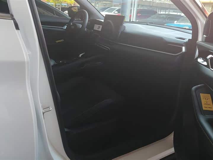 Geely Coolray 2025 2025款 缤越L 1.5TD DCT 超越