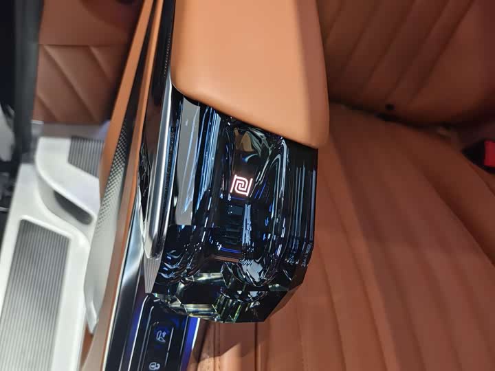 Mercedes-Benz Vito 2024 2024款 2.0T 商务版 7座