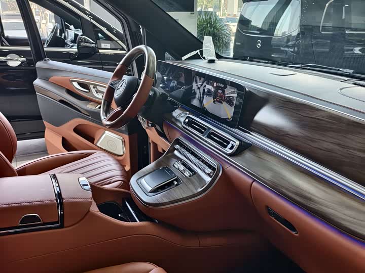 Mercedes-Benz Vito 2024 2024款 2.0T 商务版 7座