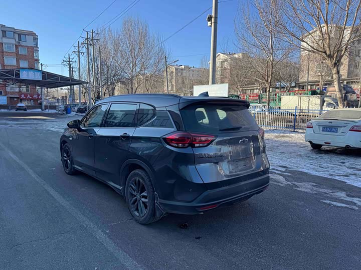 Chevrolet Orlando 2020 2020款 轻混 Redline 530T 自动纵享版（5+2款）