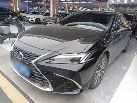 2025 Lexus ES