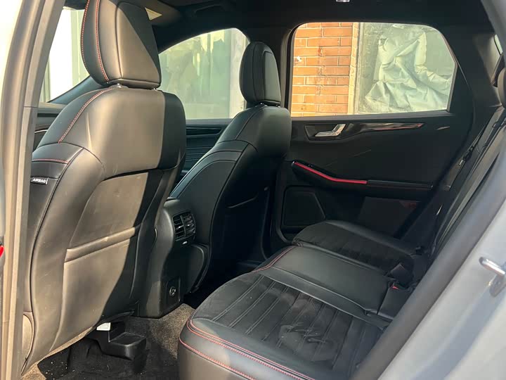 Ford Escape 2024 2024款 EcoBoost 245 四驱纵享款ST-Line Pro