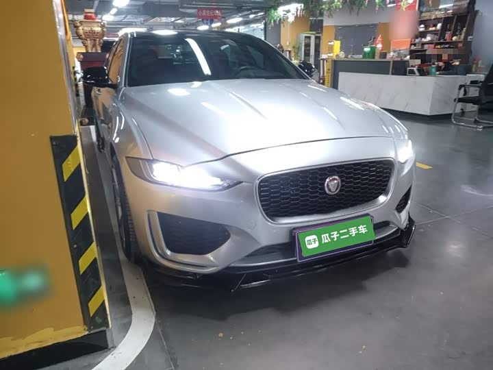 Jaguar XE L 2024 2024款 2.0T 250PS R-DYNAMIC S进取运动版