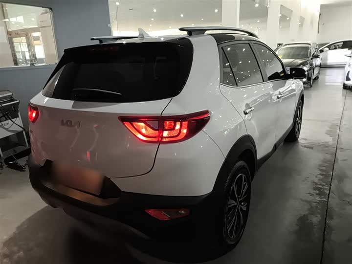 Kia KX1 2021 2021款 1.4L CVT天窗款