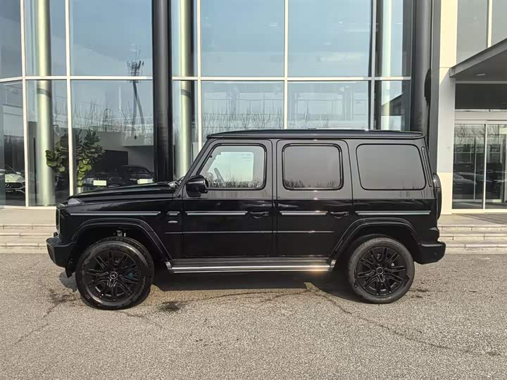 2025 Mercedes-Benz EQG