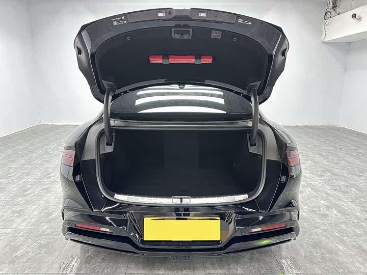 Denza Z9 2024 2024款 1100km 四驱Ultra版