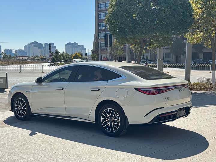 BYD Seal 07 DM-i Hybrid 2025 2025款 DM-i 1.5L 70km 精英型