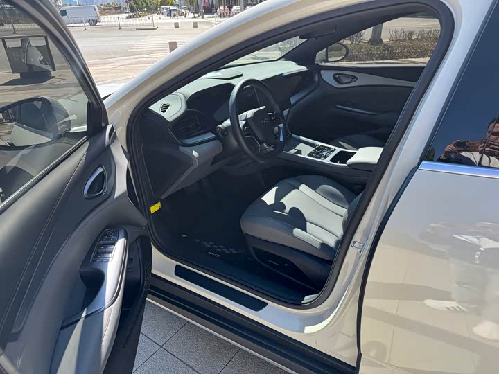 BYD Seal 07 DM-i Hybrid 2025 2025款 DM-i 1.5L 70km 精英型