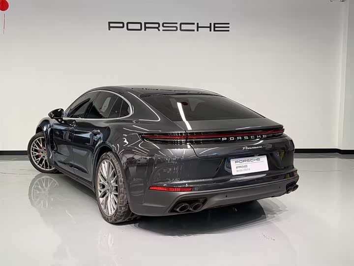 2026 Porsche Panamera