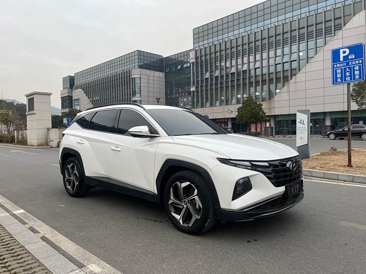 Hyundai Tucson L 2023 2023款 途胜L 1.5T 自动两驱DLX豪华版