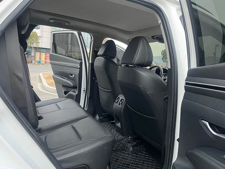 Hyundai Tucson L 2023 2023款 途胜L 1.5T 自动两驱DLX豪华版