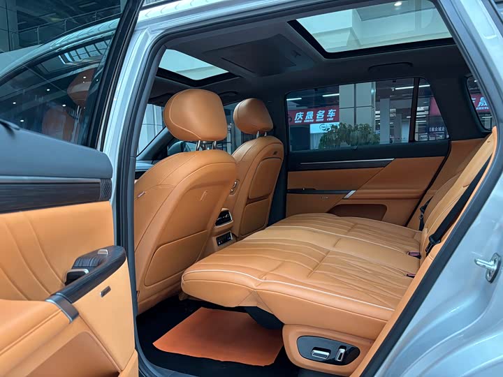 Dongfeng Yipai eπ 008 2025 2025款 210Max增程版 5座