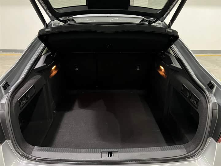 Skoda Superb 2024 2024款 TSI280 DSG尊享版