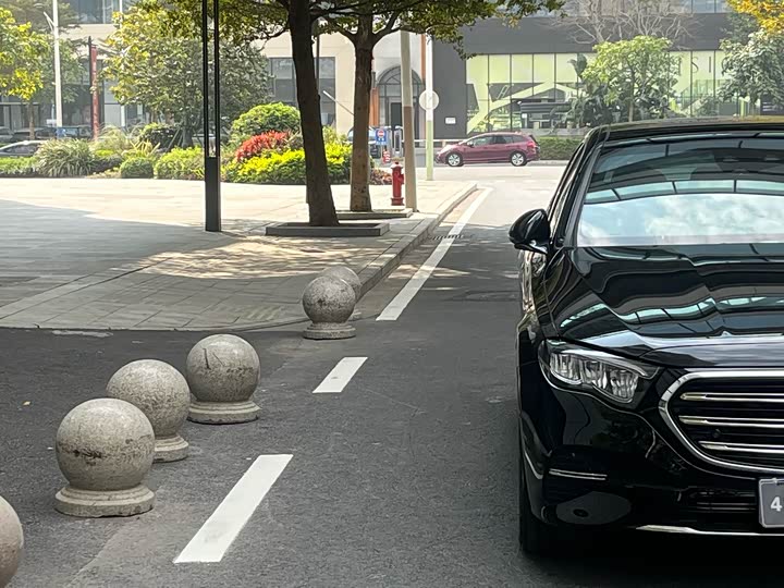 Mercedes-Benz E-Class 2025 2025款 E 300 L 时尚型