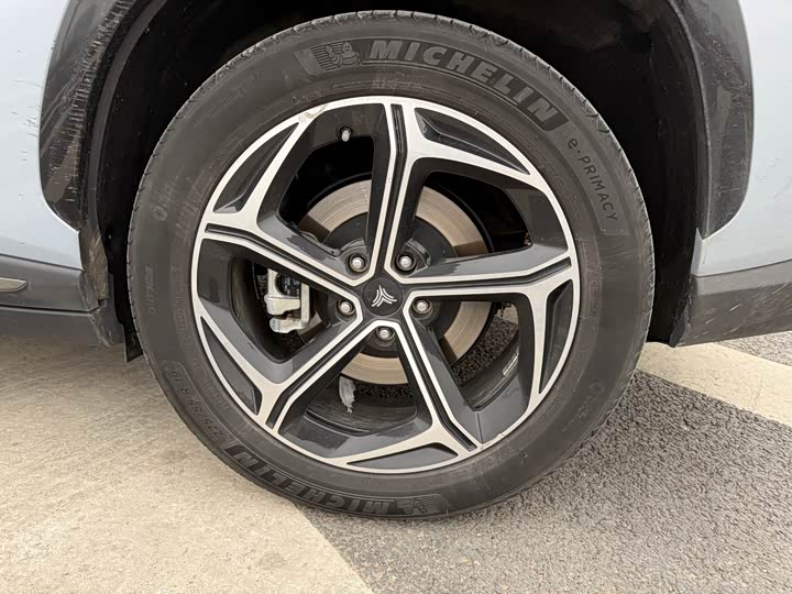 Hozon L 2024 2024款 增程 310 闪充红衣版