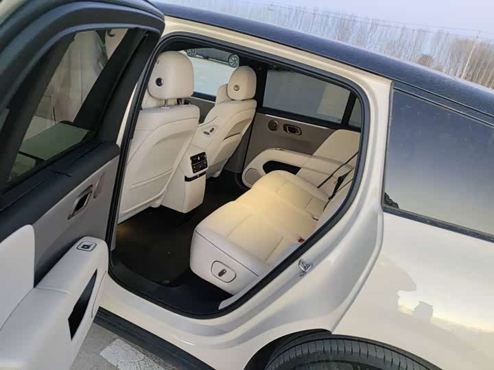 LiXiang i6 2025 2025款 两驱标准版