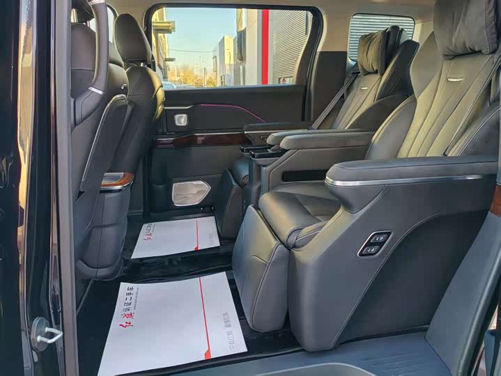 Hongqi HQ9 Hybrid 2024 2024款 2.0T 四驱豪华版