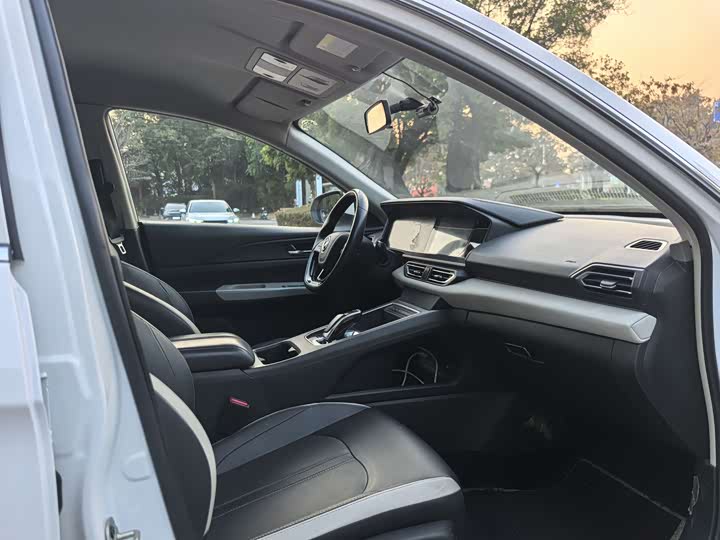 Dongfeng Aeolus E70 2023 2023款 500 智行版 三元锂