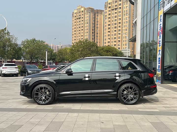 Audi Q7 2025 2025款 55 TFSI quattro S line尊贵型