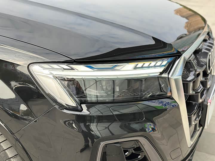 Audi Q7 2025 2025款 55 TFSI quattro S line尊贵型