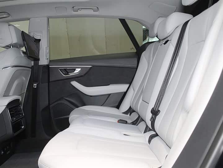 Audi Q8 2023 2023款 55 TFSI 豪华动感型