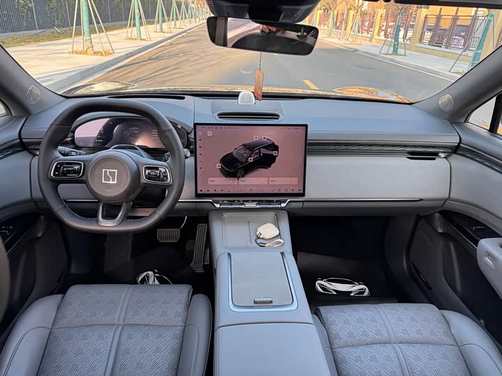 Zeekr 7X 2025 2025款 75kWh 后驱智驾版