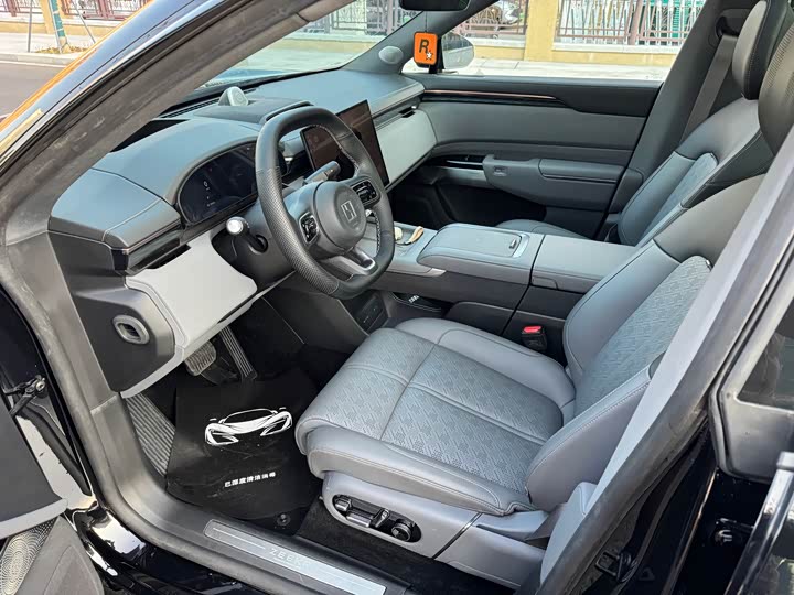 Zeekr 7X 2025 2025款 75kWh 后驱智驾版