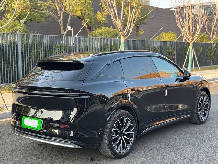 Zeekr 7X 2025 2025款 75kWh 后驱智驾版