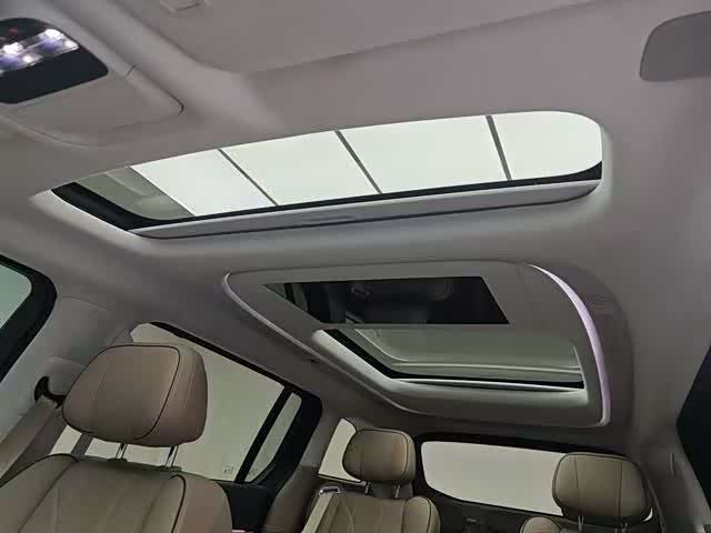 XPeng X9 2025 2025款 纯电 740超长续航 Max