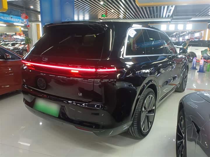 LiXiang L8 2025 2025款 Ultra 智能焕新版