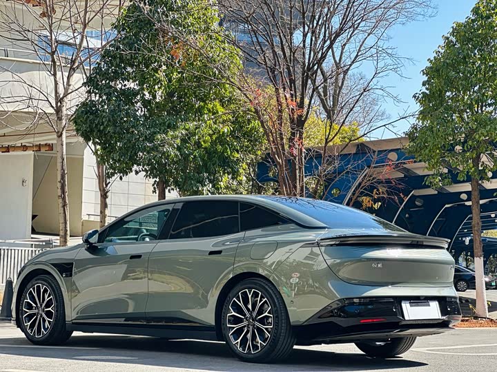 Zeekr 007 2025 2025款 后驱智驾版 75kWh