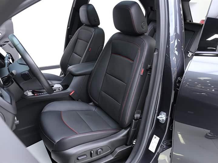 Chevrolet Equinox 2022 2022款 轻混 550T RS 四驱智能捍界版